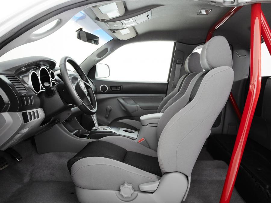  Toyota Tacoma X-Runner RTR Concept 2010 года  (фото 6 из 21)